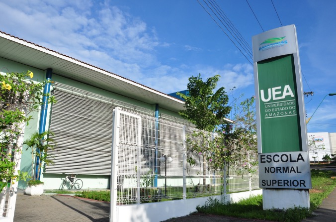 UEA abre 145 vagas para três especializações em Manaus e no interior