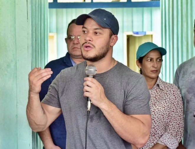 Pesquisa aponta liderança de Adail Filho nas eleições de Coari em 2020