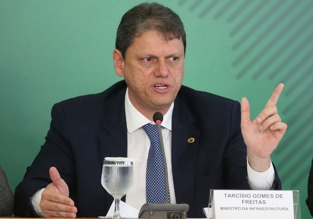 Ministro da Infraestrutura confirma viagem pela BR-319 em maio 