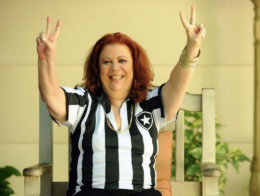 Corpo de Beth Carvalho será velado no Botafogo nesta quarta