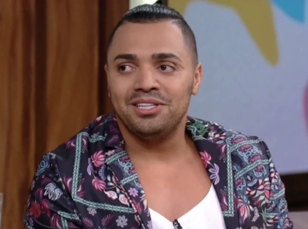 A caminho de show, Tirullipa passa perrengue em estrada no Amazonas e desabafa 