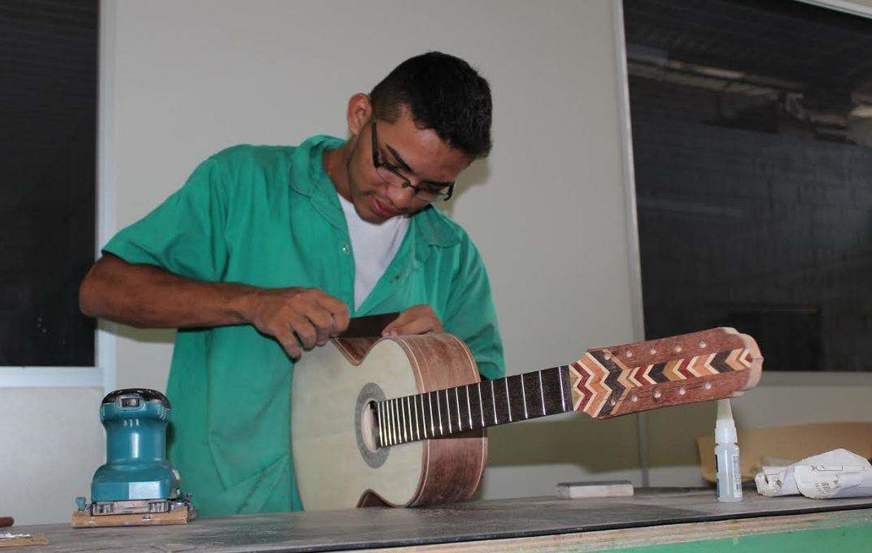 Em Manaus, OELA abre inscrições gratuitas para curso profissionalizante em Lutheria 