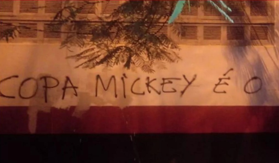 'Do jeito que foi escrito, Mickey todo certinho, não foi a torcida’, diz diretor do Flamengo