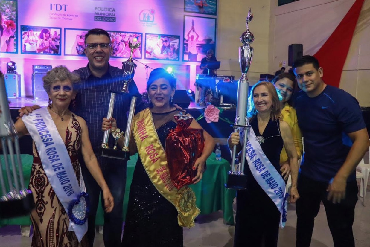 Baile Rosas de Maio promove lazer e entretenimento para terceira idade em Manaus 