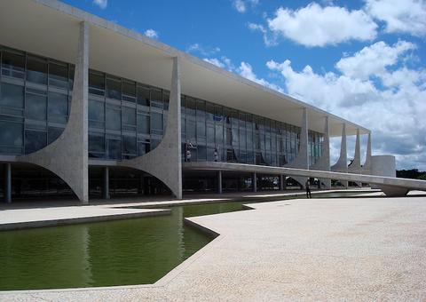 CNI e mais oito confederações prestam apoio à reforma da Previdência