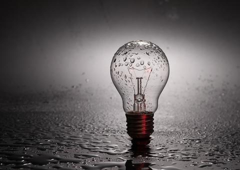 Bandeira tarifária das contas de luz em junho será verde