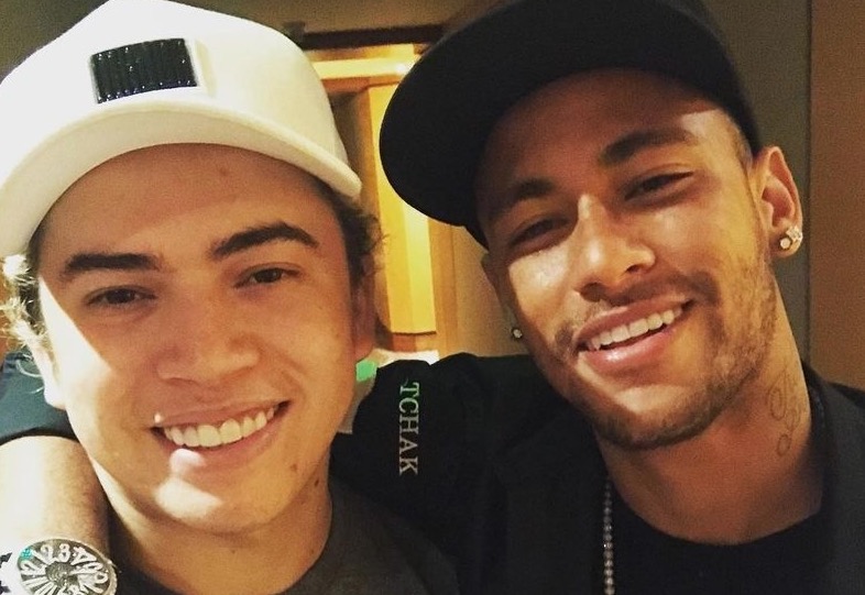 Amigo de Neymar esculacha Whindersson e diz que jogador não vai mais lhe dar ‘moral’