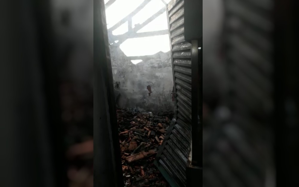 Homem furta animais e coloca fogo em casa de namorado após discussão 