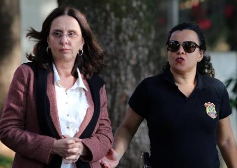 PF prende dois advogados, dois agentes seus e intima irmã de Aécio