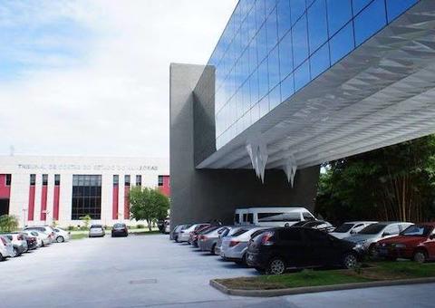 Em Manaus, tribunal de contas gasta cerca de R$ 300 mil em móveis