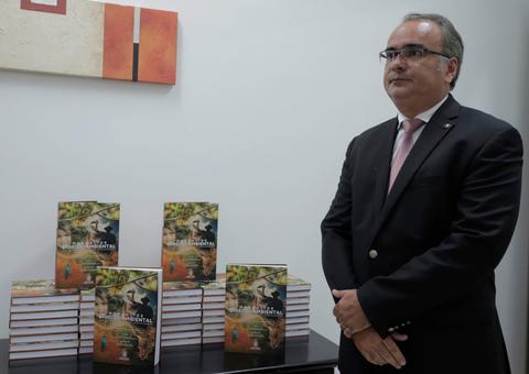 Com presença de Campbel, TJAM  lança manual sobre  jurisprudência ambiental