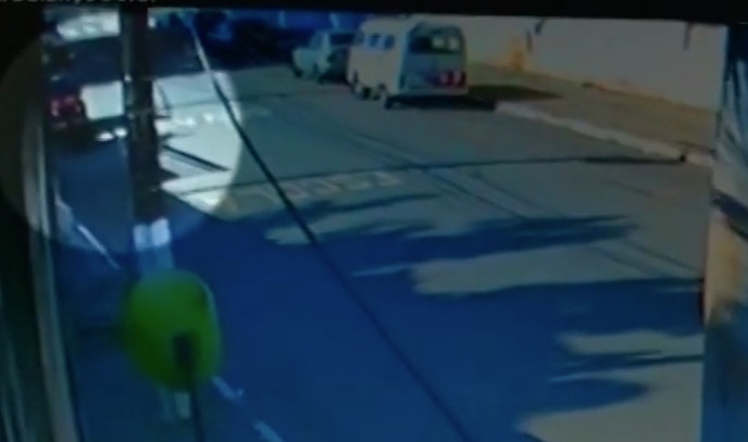 Vídeo mostra momento em que ator e seus pais são mortos a tiros por sogro