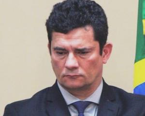 'Moro tem o apoio das ruas', mas o que se discute é outra coisa