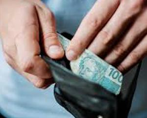 Amazonas pode atrasar pagamento de servidores