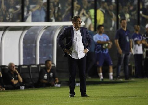Luxemburgo destaca crescimento do Vasco e se revolta com vazamentos de 'X9'