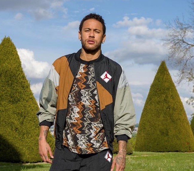 Neymar tem mansões bloqueadas pela Justiça