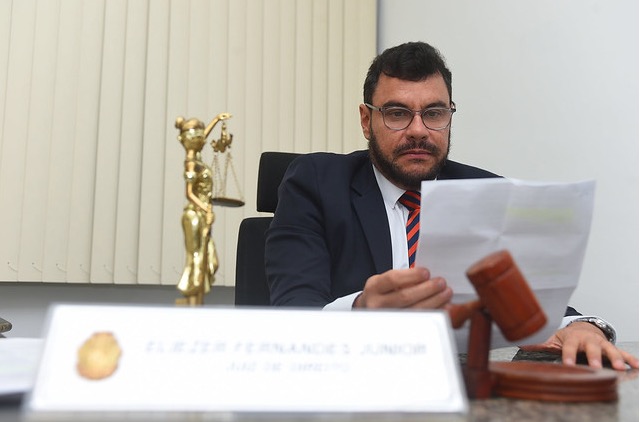 Juiz impõe mais rigor na permissão de crianças e adolescentes em eventos no Amazonas