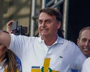 'Marcha para Jesus' vira palanque para Bolsonaro pedir votos