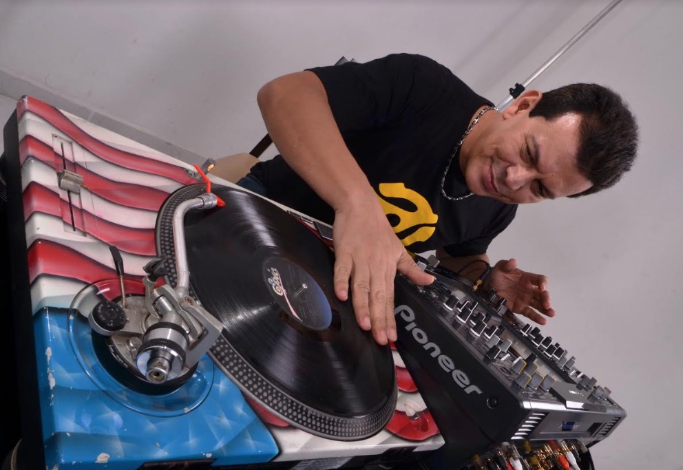 DJ Raidi Rebello agita sábado em Manaus com Flashback Dance