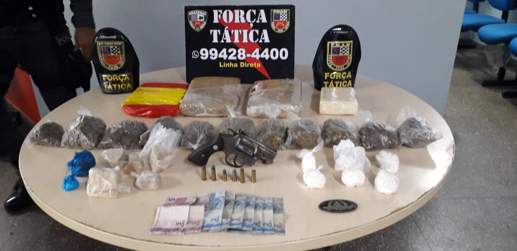 Homem é preso com 10kg de drogas escondida nos brinquedos do filho em Manaus 