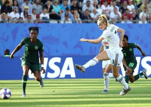 Alemanha vence Nigéria por 3 a 0 e passa às quartas de final