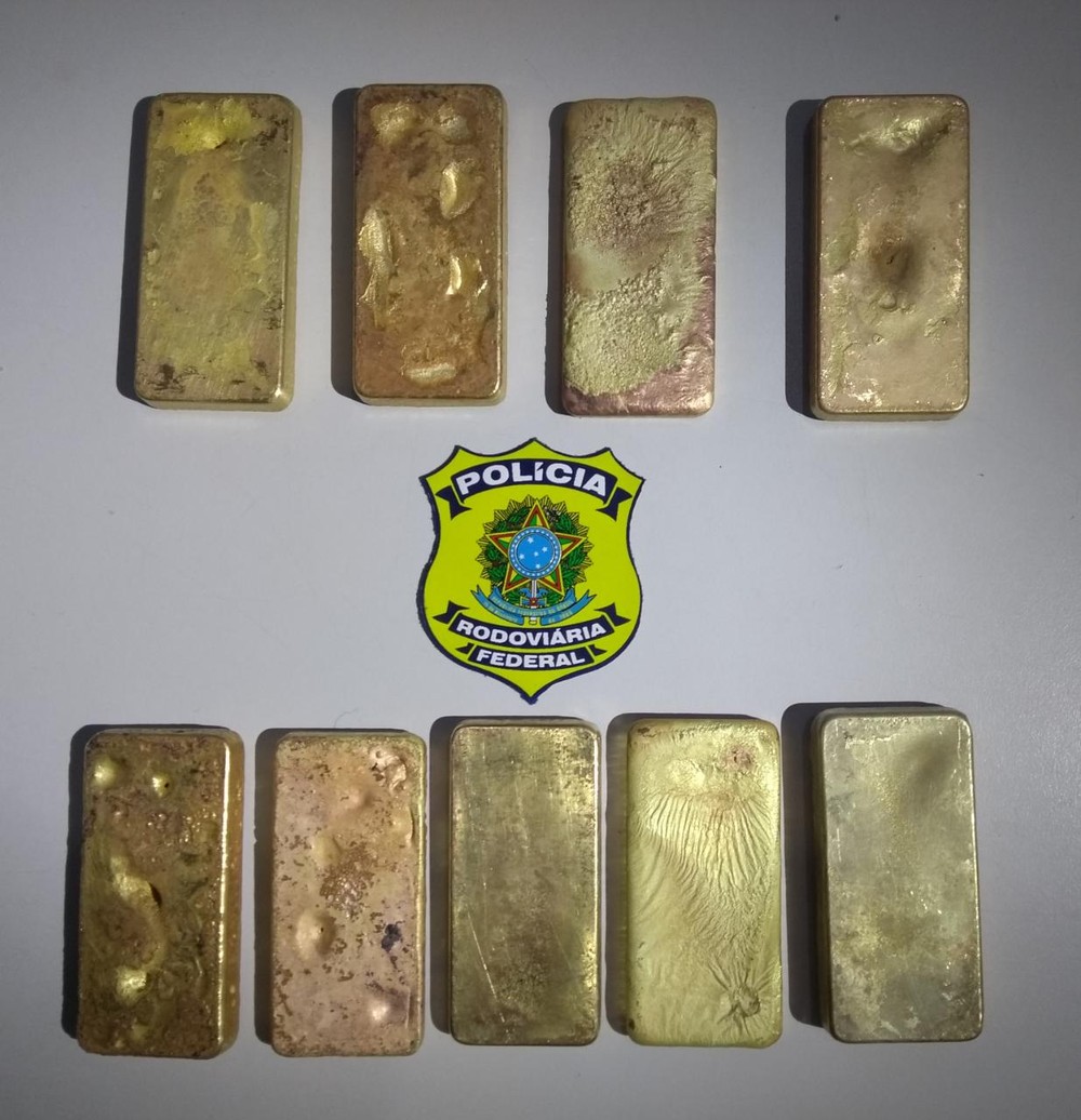 PRF apreende barras de ouro dentro de carro na BR-174 