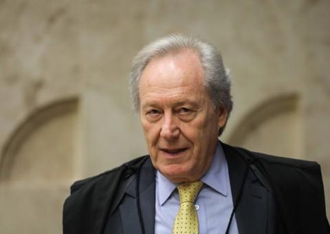 Lewandowski vota a favor da soltura de Lula 