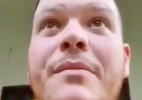 Cantor Ferrugem se pronuncia sobre pisão em mão de fã durante show