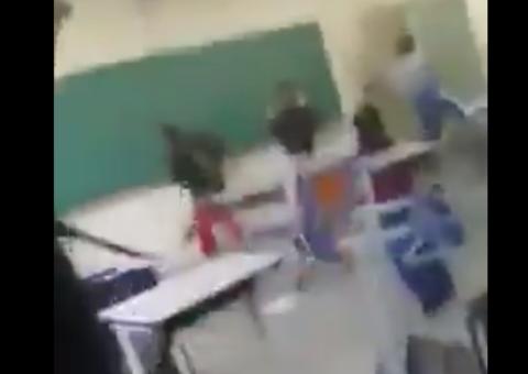 Alunos acusados de atacar professora são soltos pela Justiça 