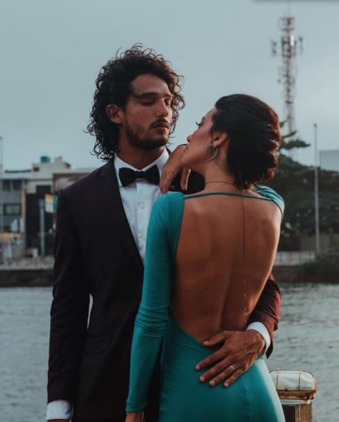  João Zoli e Gabi Prado terminam o noivado e comovem fãs: 'você é a mulher da minha vida'