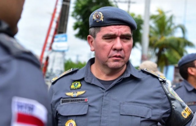 Coronel chamado de ‘Pau Mole’ ganha R$ 20 mil em processo no Amazonas