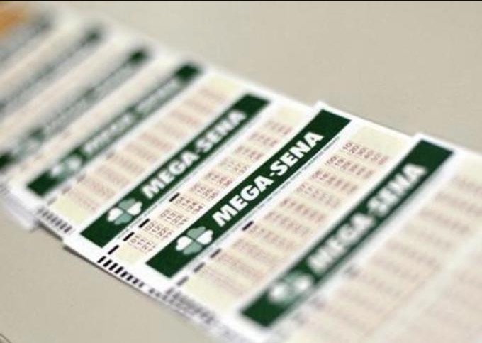 Mega-Sena acumula e pode pagar R$ 6 milhões no próximo sorteio