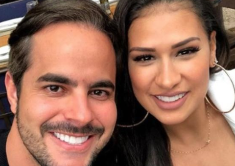 Marido de Simone faz pegadinha e cantora entra em pânico 