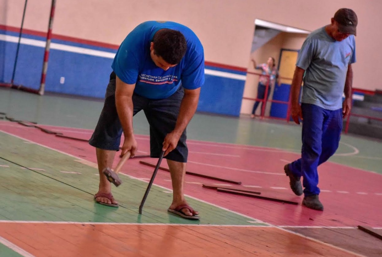 Federações esportivas se unem para reformar ginásio de Manaus fechado há 8 meses