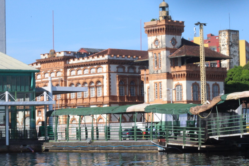 Receita se manifesta sobre portos de Manaus serem ‘porta aberta’ para contrabando 