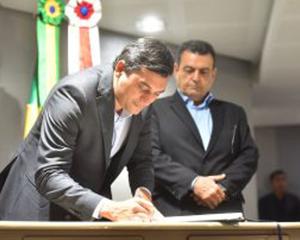 Bonates, o vazamento da PF para a Folha e o nosso complexo de vira-lata