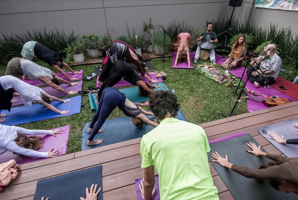 Festa WAKE ocorre pela primeira vez em Manaus com yoga, dança e meditação
