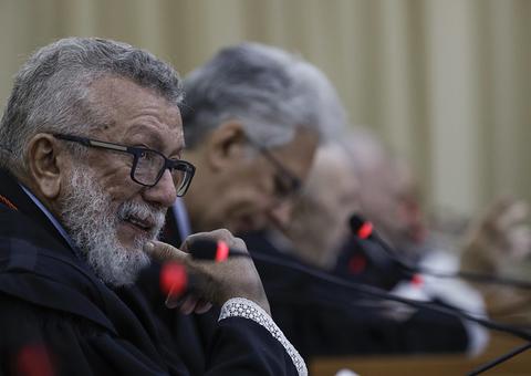 Obstetra é nomeada no Amazonas 5 anos após passar em 1º lugar em concurso