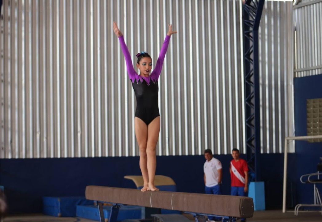 Ginasta mirim Amazonense se destaca em competição na capital cearense