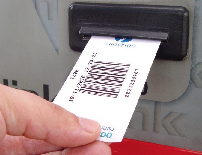 Lei proíbe a cobrança de taxas por perda de tíquetes de estacionamentos no Amazonas