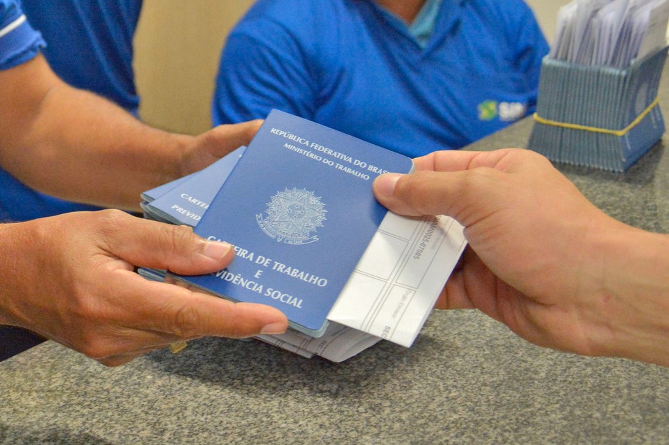 Confira as mais de 500 vagas de emprego disponíveis na segunda-feira em Manaus