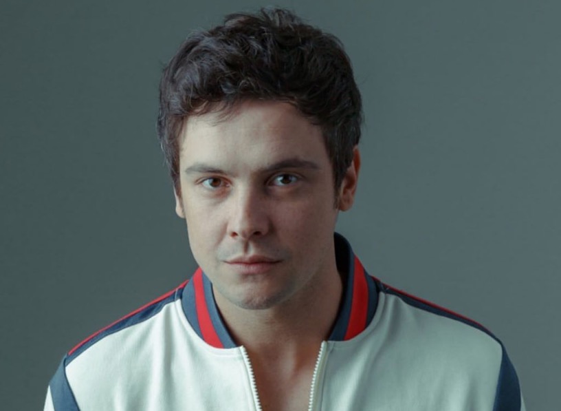 Sérgio Guizé incomoda atores em 'A Dona do Pedaço'