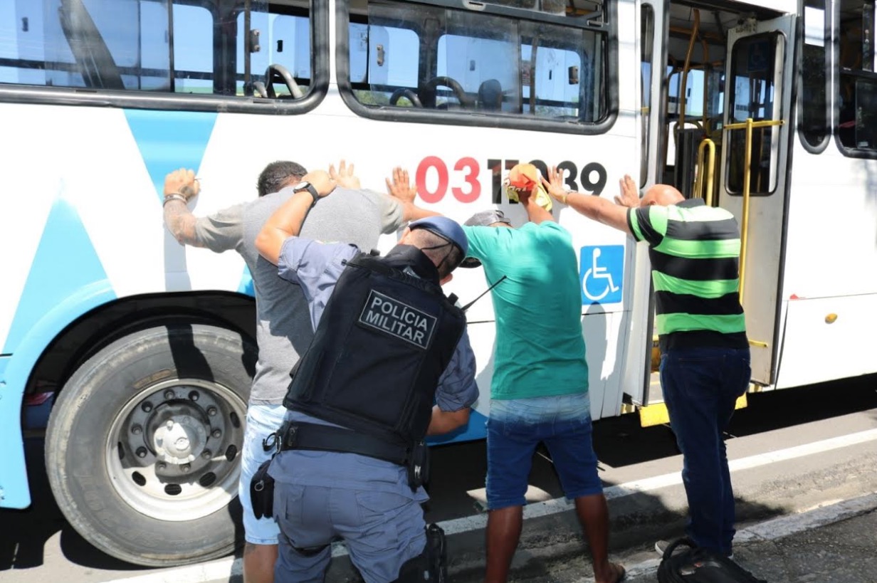 PM aponta redução de roubos a ônibus com as 5 mil abordagens em Manaus