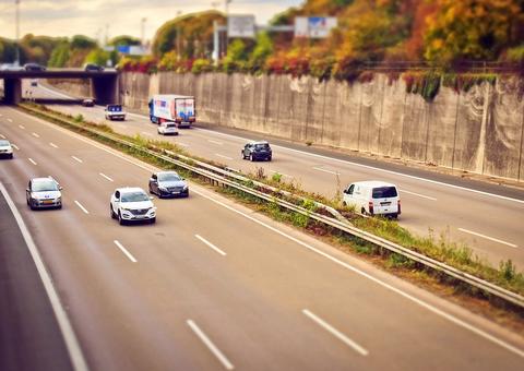 Bombeiro é atropelado por motociclista enquanto atendia ocorrência em rodovia 