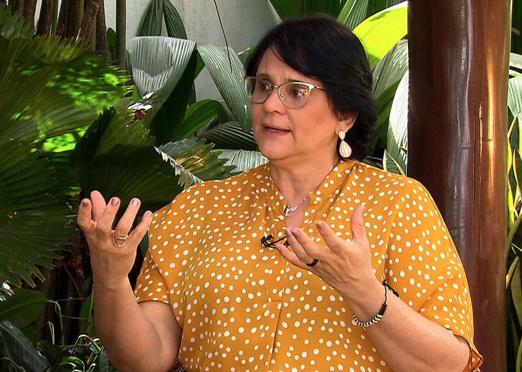 Damares diz que Brasil enfrenta 'epidemia de suicídio'