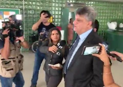 Réu da Maus Caminhos, ex-chefe da Casa Civil se emociona durante depoimento em Manaus 