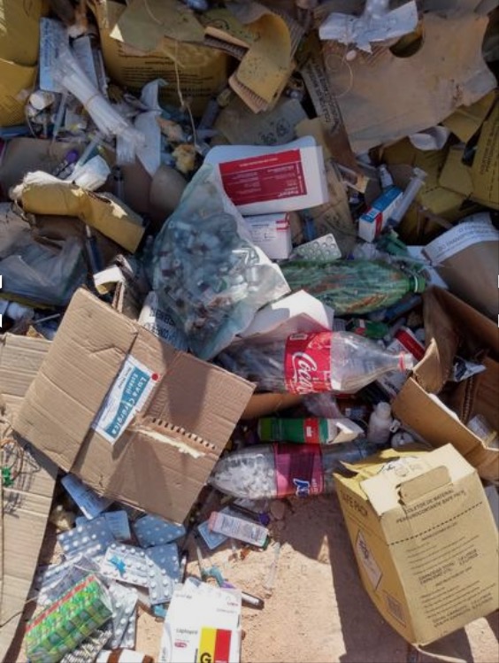 Prefeitura cobra explicações de empresa de coleta sobre lixo descartado à céu aberto em Manaus