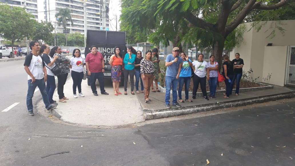 Em frente à Susam, servidores protestam e dizem que Governo mente sobre contas do estado