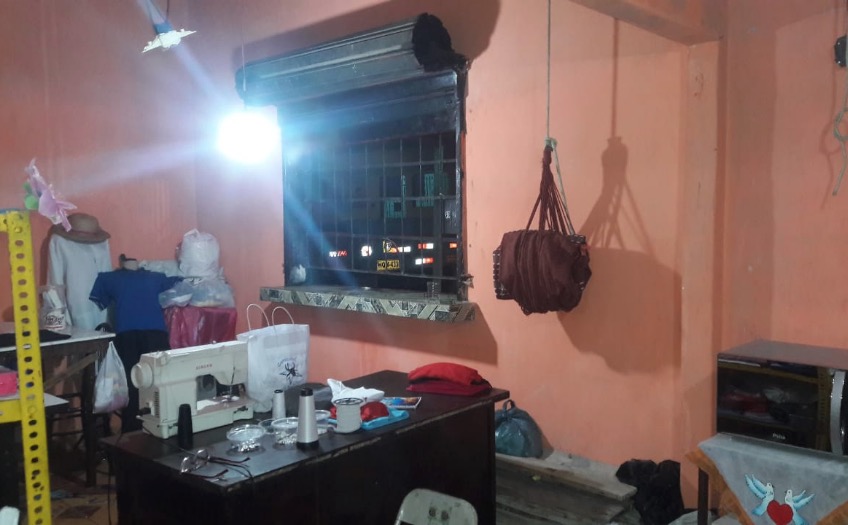 Pistoleiro finge ser cliente para matar ex-marido de costureira em Manaus