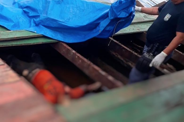 Apodrecido, corpo de pedreiro é encontrado debaixo de flutuante no Amazonas